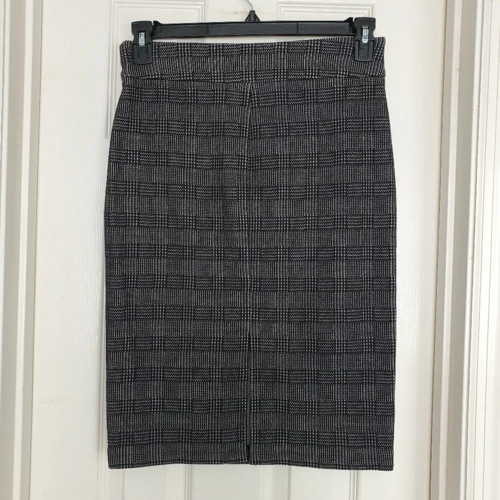 Michael Kors Plaid Pencil Skirt‎ Black and White Zipper Accents Slit SZ:S
